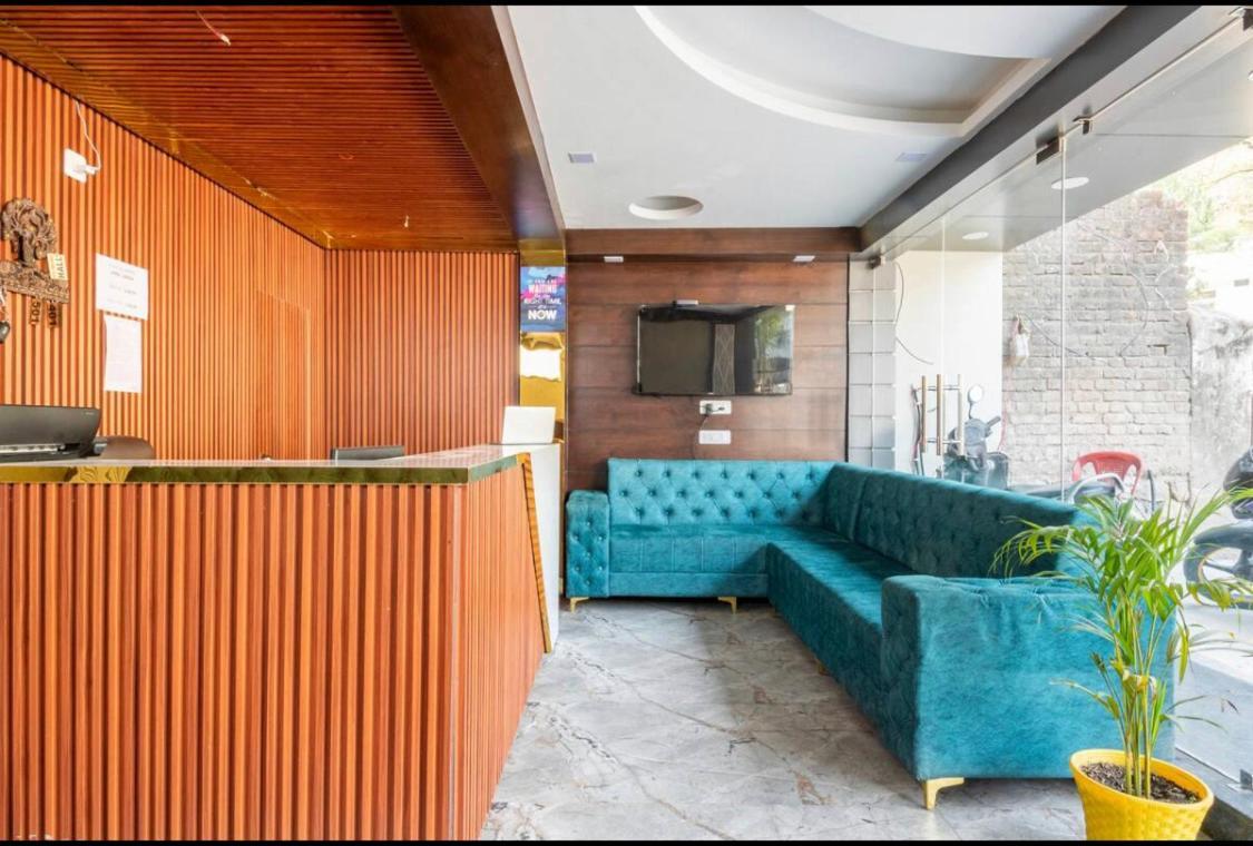 Hotel & Hostel Vimal Ganga Rišikéš Exteriér fotografie
